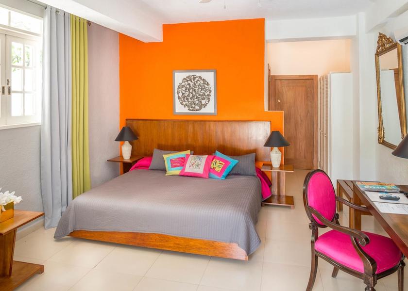 Ouest Department Petionville Room