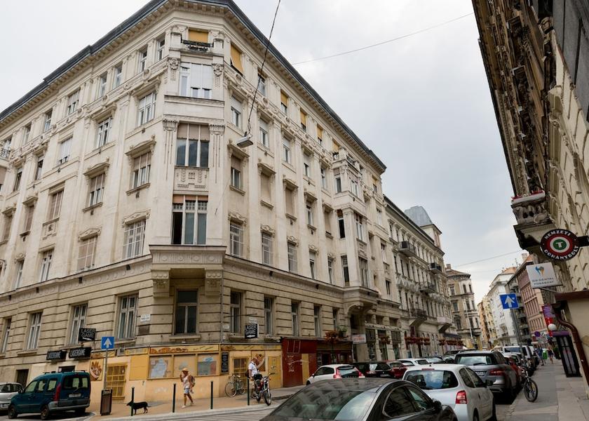  Budapest Facade