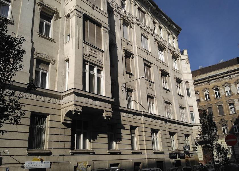 Budapest Facade