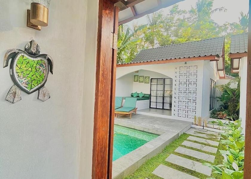 West Nusa Tenggara Senggigi Front of property