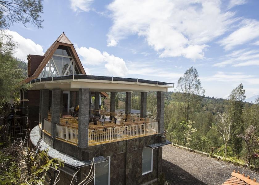 East Java Wonokitri Restaurant