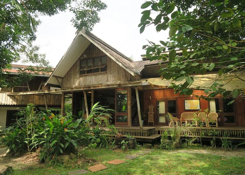  Palangkaraya Facade