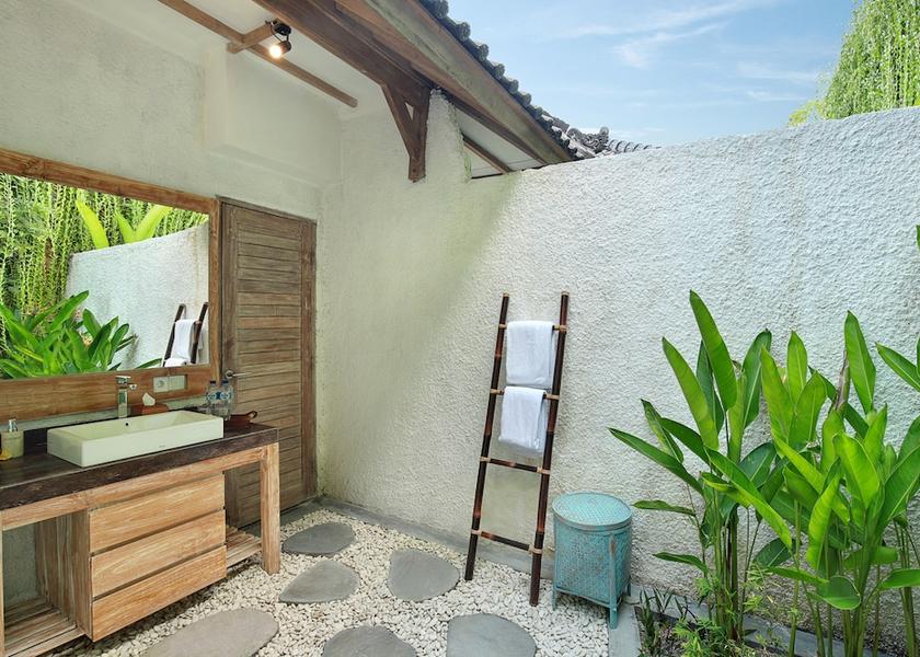 Bali Lembongan Island Bathroom