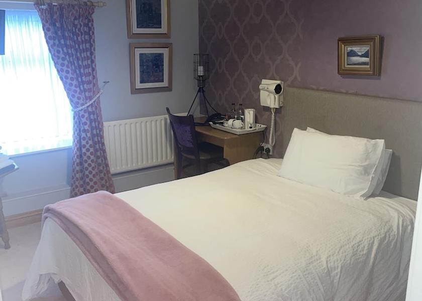 County Galway Athenry Room