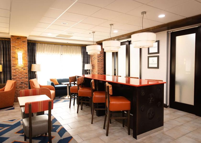 Louisiana Hammond Lobby