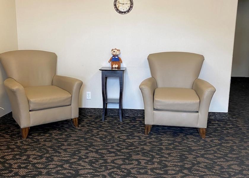 California Yermo Lobby