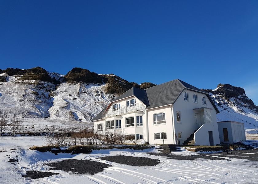 Southern Region Vik I Myrdal Property entrance