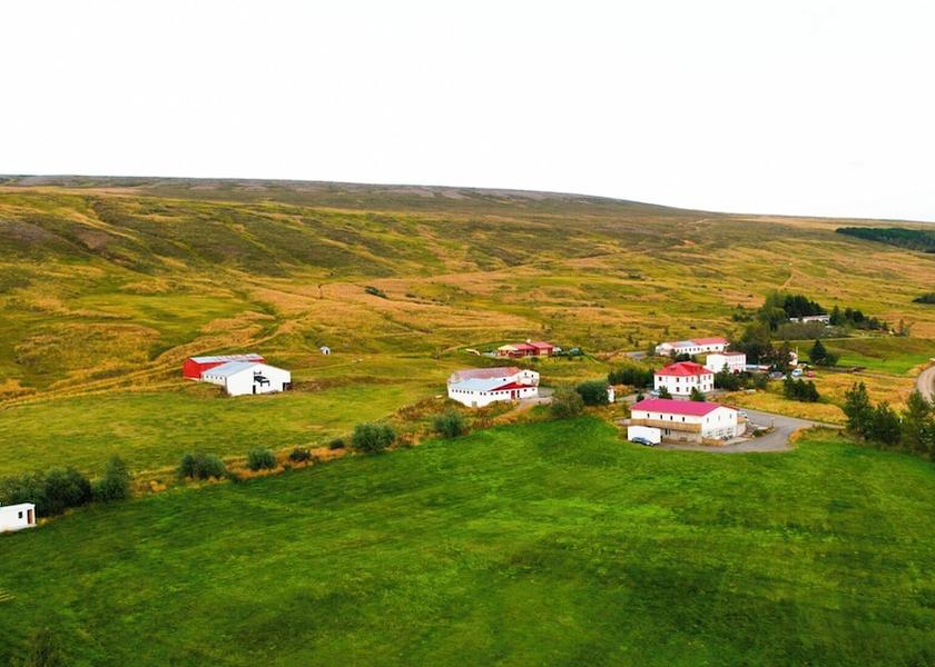 Northeast Region Laugar Exterior Detail