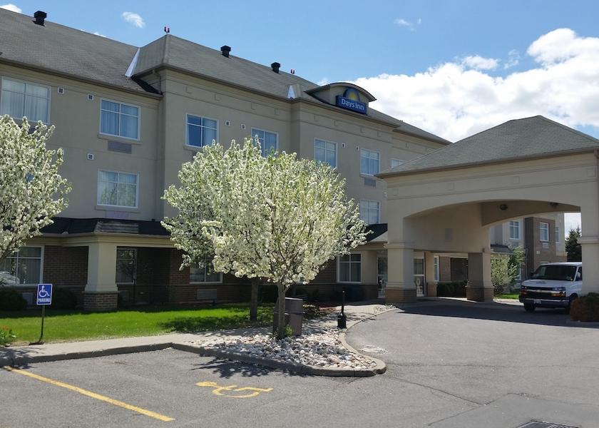 Ontario Ottawa Property entrance