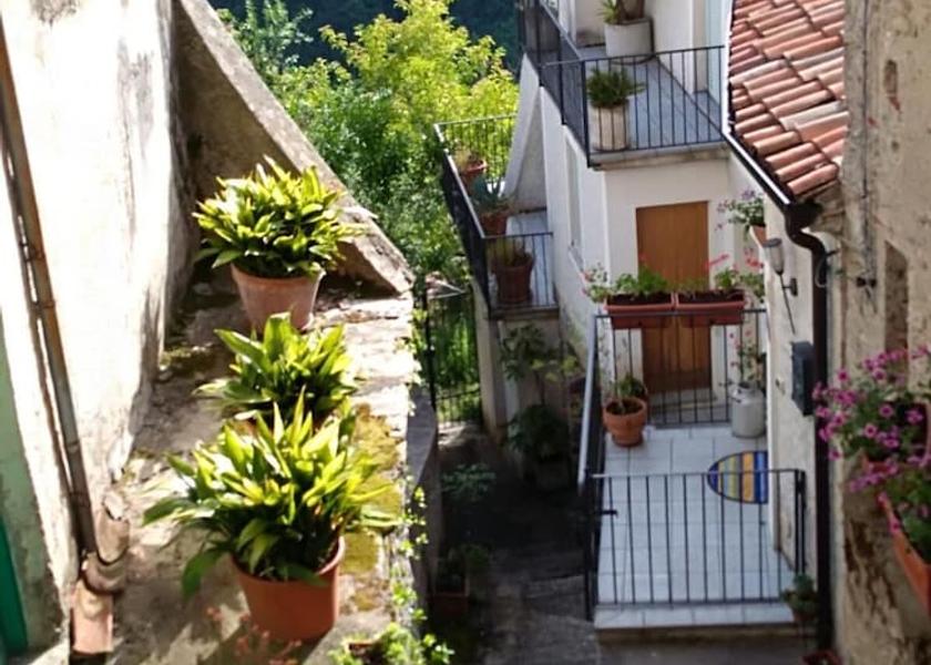 Basilicata Rivello Property grounds