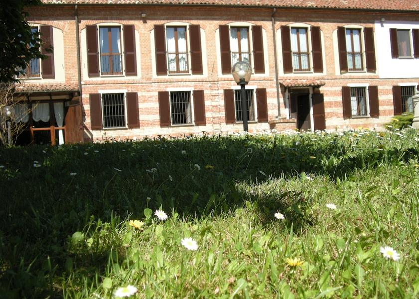Piedmont Alfiano Natta Facade
