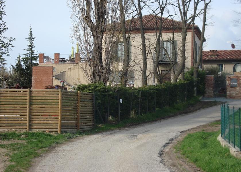 Piedmont Treiso Exterior Detail