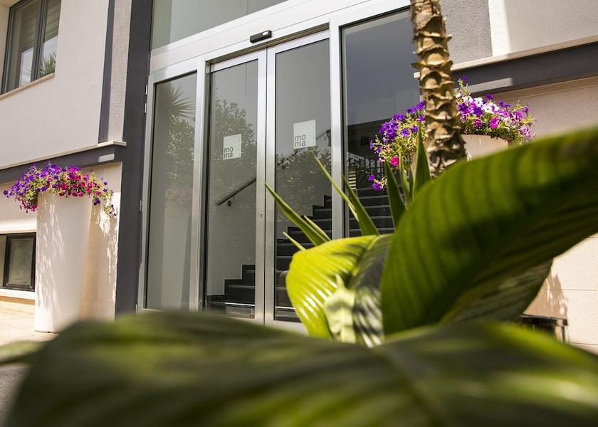 Basilicata Lavello Courtyard