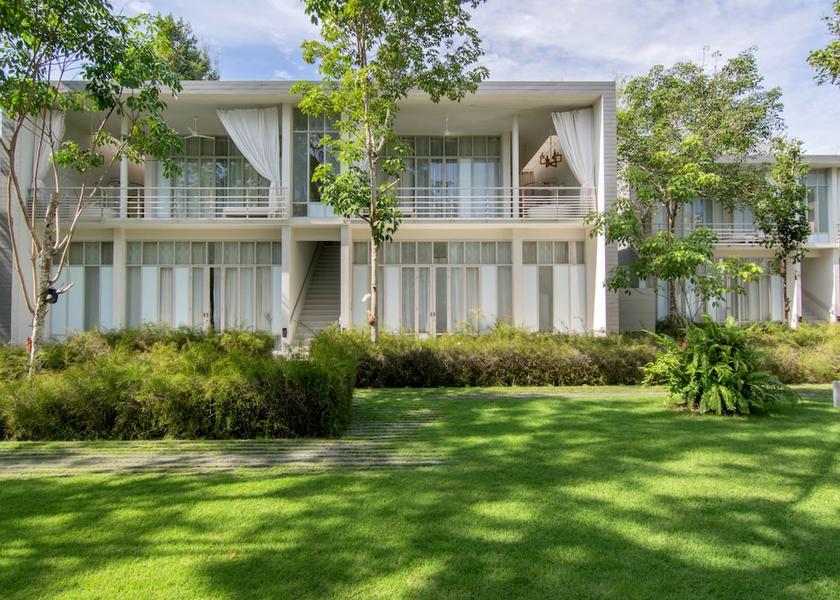 Phuket Province Mai Khao Property grounds