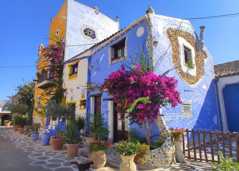 Sicily Partinico Exterior Detail