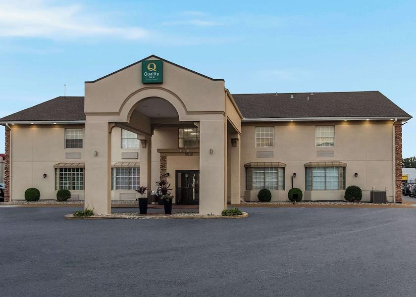 Missouri St. Louis Exterior Detail