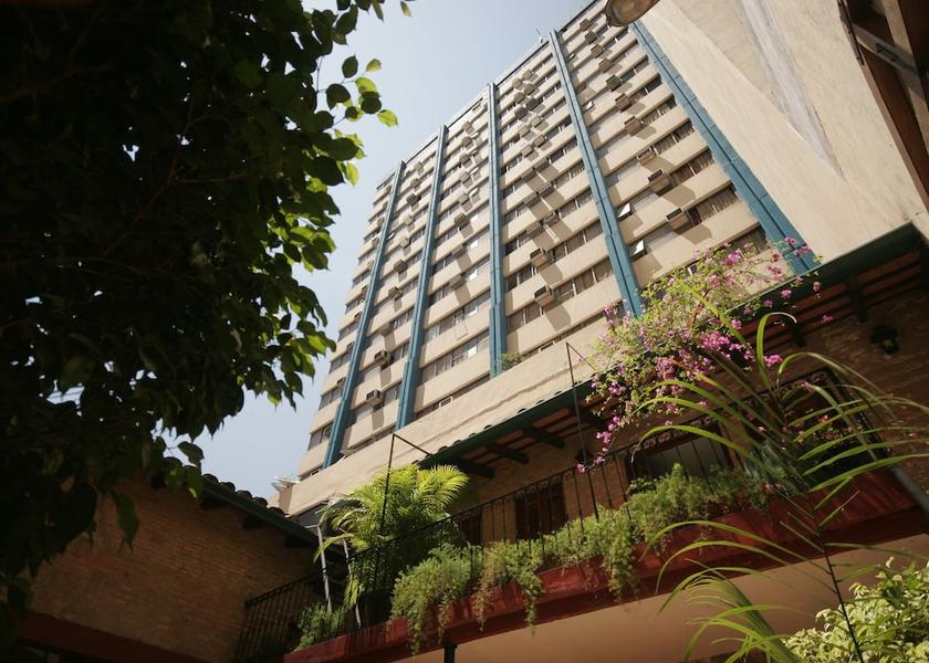  Asuncion Exterior Detail