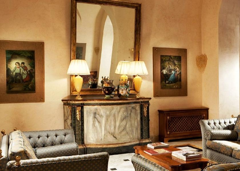 Sicily Catania Lobby sitting area