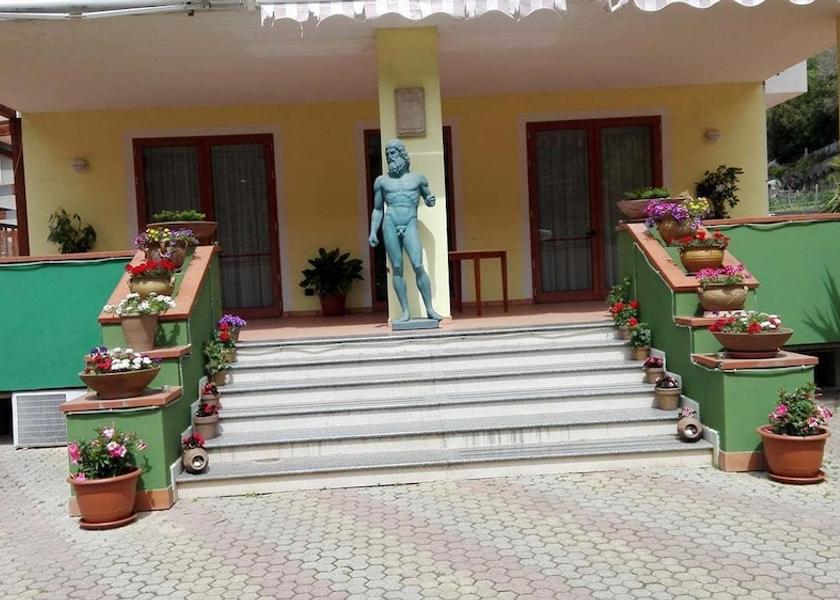 Calabria Acquappesa Entrance