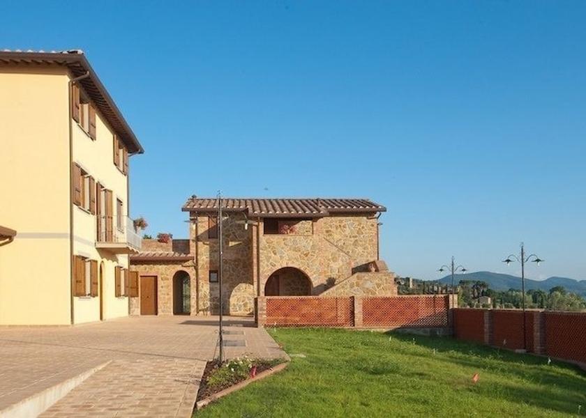Umbria Magione Property grounds
