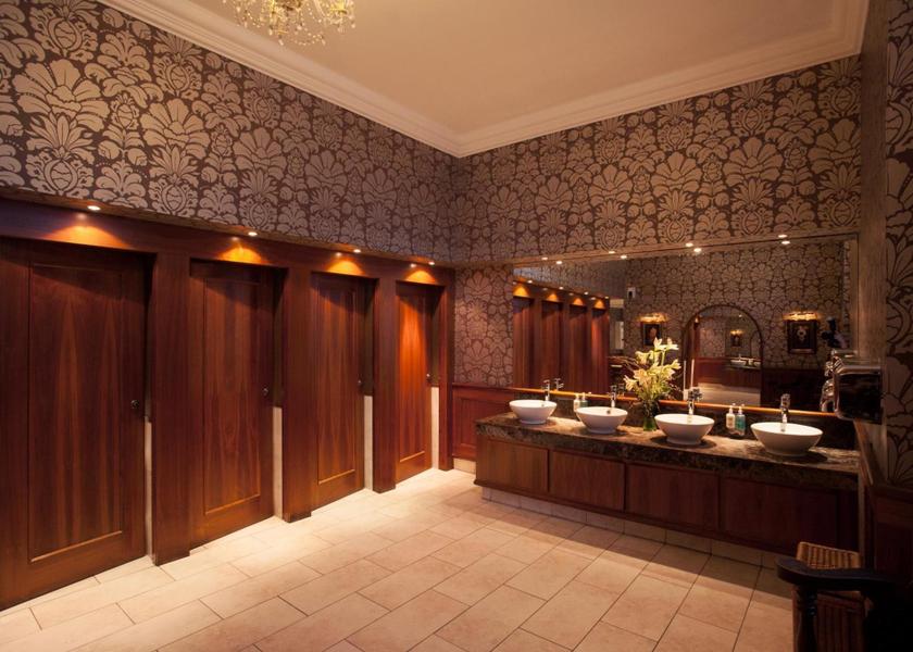 Scotland Inverness bathroom