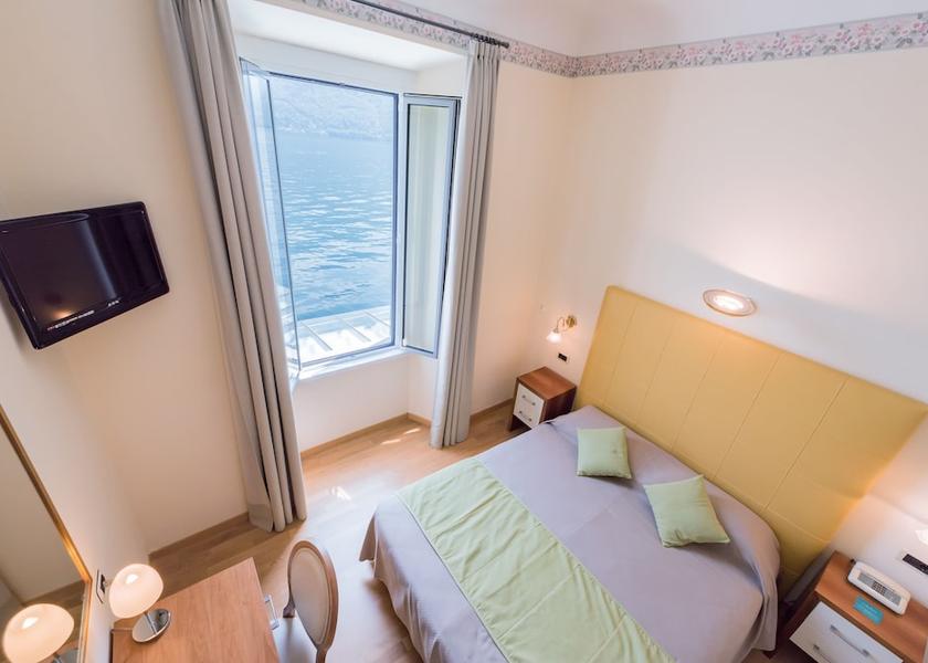 Lombardy Argegno Room