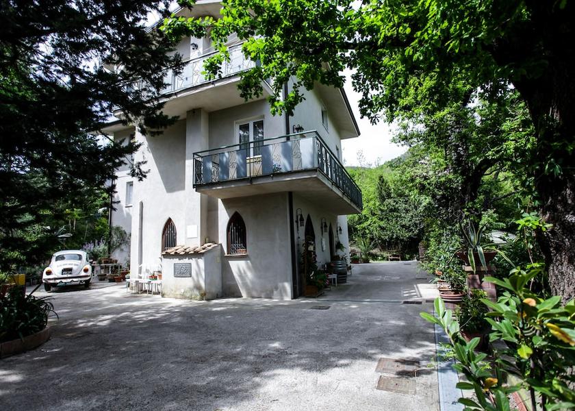 Campania San Cipriano Picentino Exterior Detail
