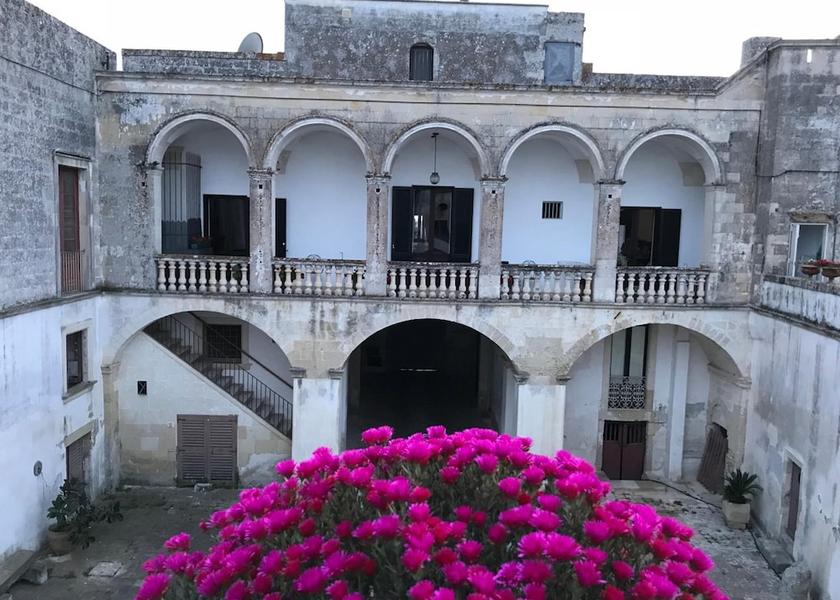 Puglia Bagnolo del Salento Exterior Detail