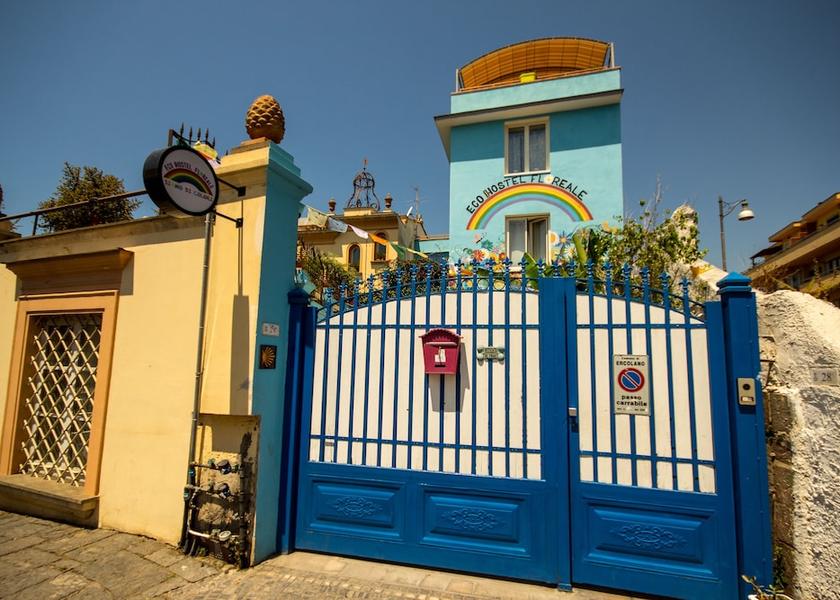 Campania Ercolano Facade
