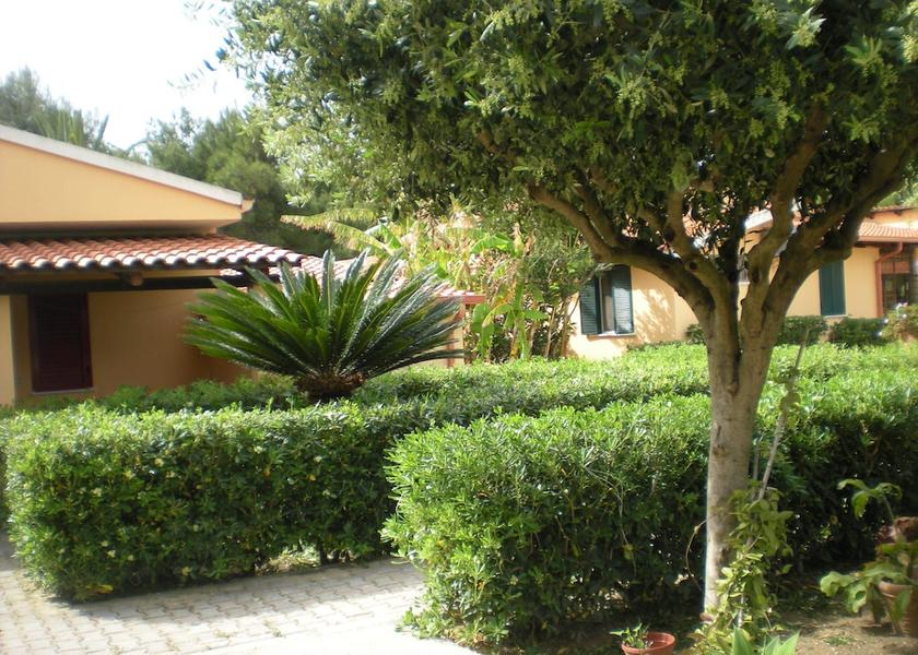Calabria Zambrone Exterior Detail