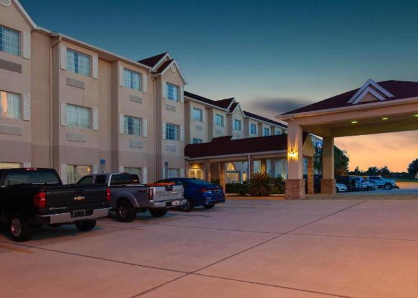 Florida Lady Lake Exterior view