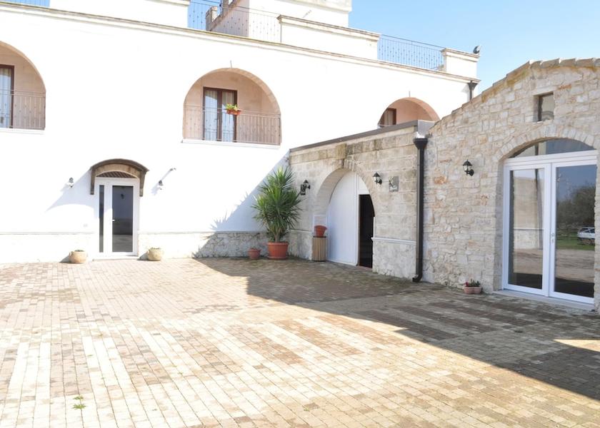 Puglia Santeramo in Colle Facade