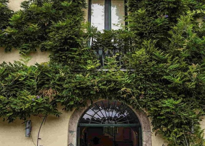 Calabria Gerace Property entrance