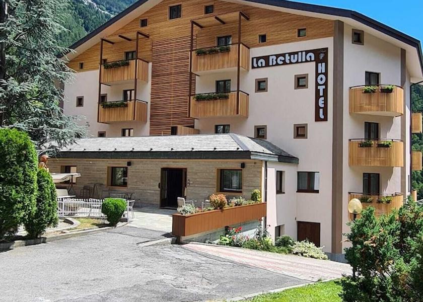 Lombardy Chiesa in Valmalenco Facade