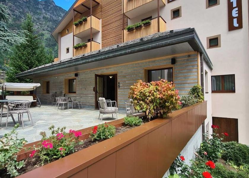 Lombardy Chiesa in Valmalenco Primary image