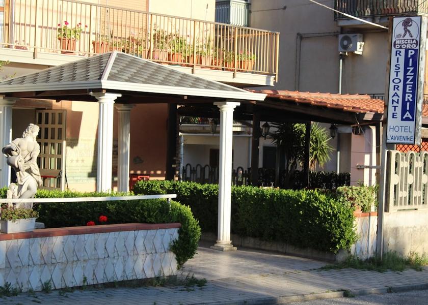 Calabria Gizzeria Entrance