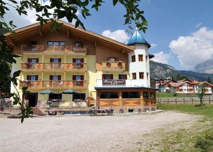Trentino-Alto Adige Mazzin Property entrance
