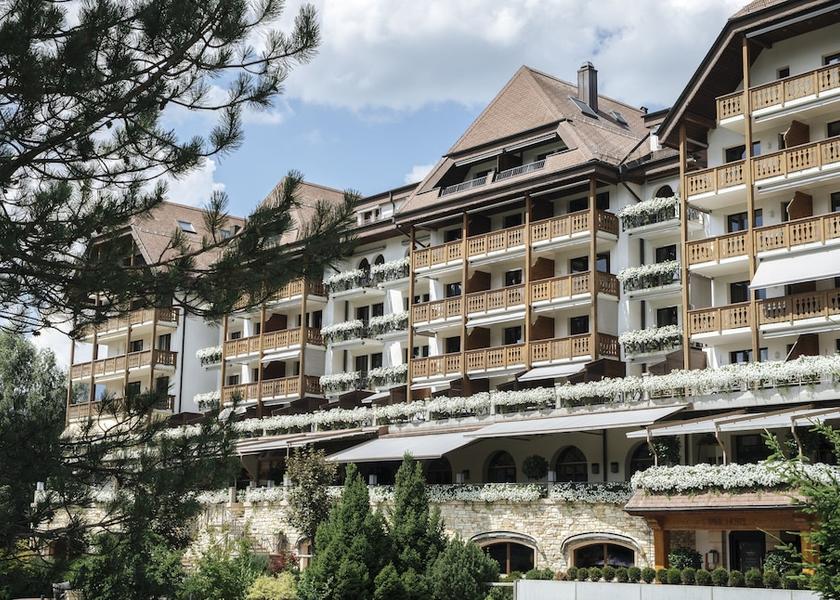 Canton of Bern Saanen Exterior Detail