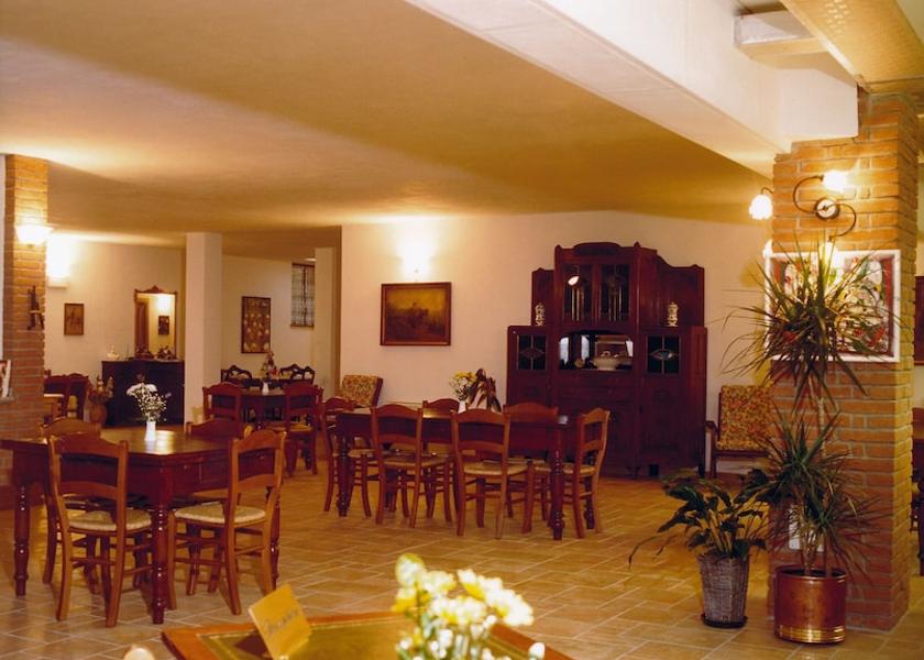 Lombardy San Genesio ed Uniti Interior Entrance