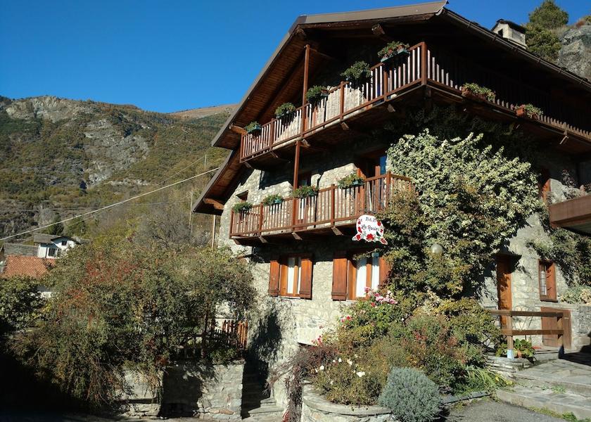 Valle d'Aosta Saint-Vincent Facade