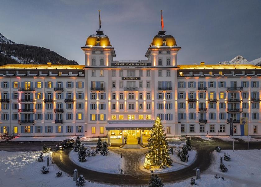 Graubünden St. Moritz Courtyard