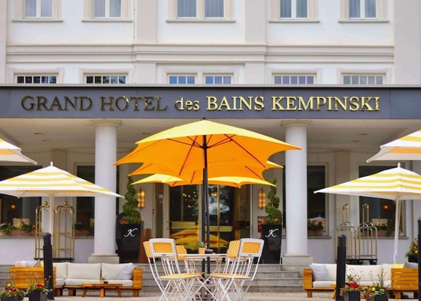 Graubünden St. Moritz Food and drink