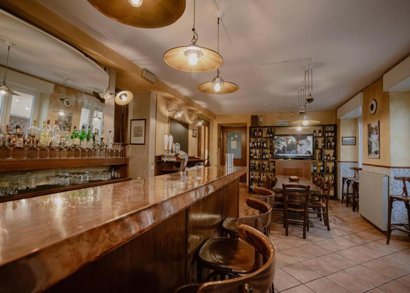 Lombardy Brunate bar/lounge