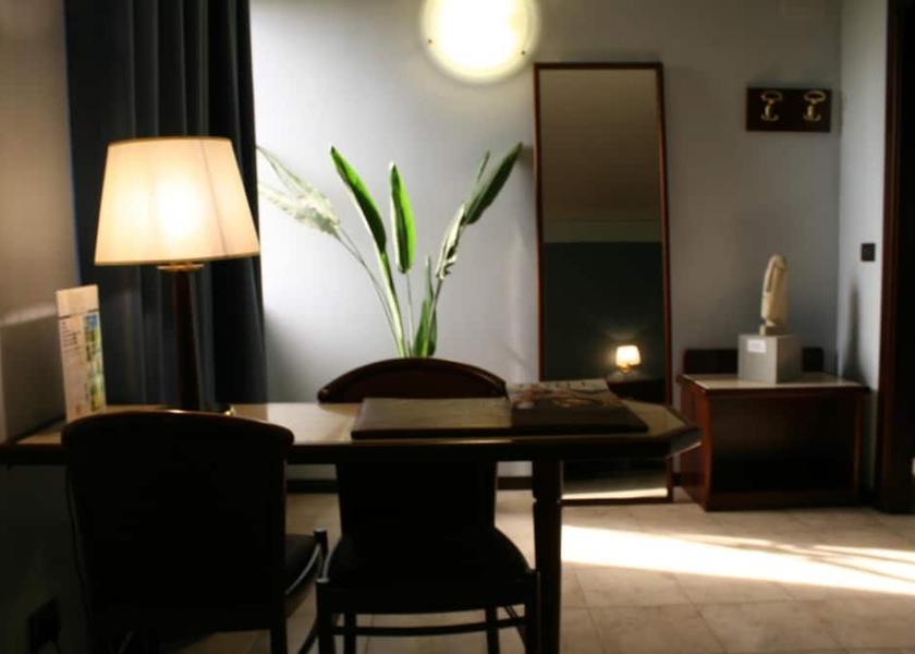 Tuscany Foiano della Chiana Interior Entrance