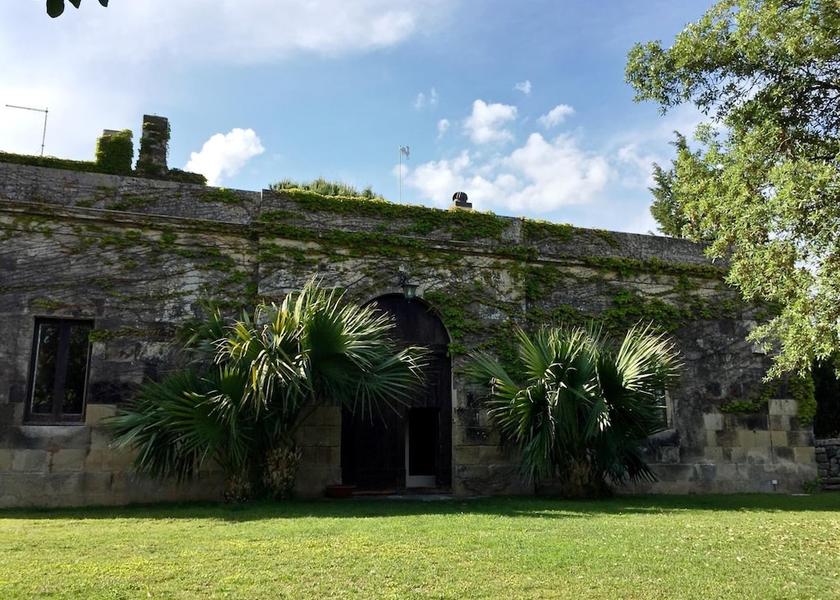 Puglia Muro Leccese Exterior