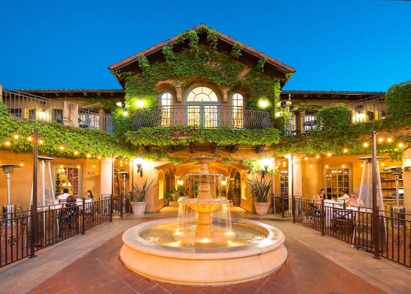 California Los Gatos Front of property
