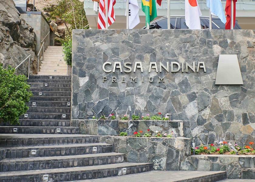 Lima (region) Surco Facade