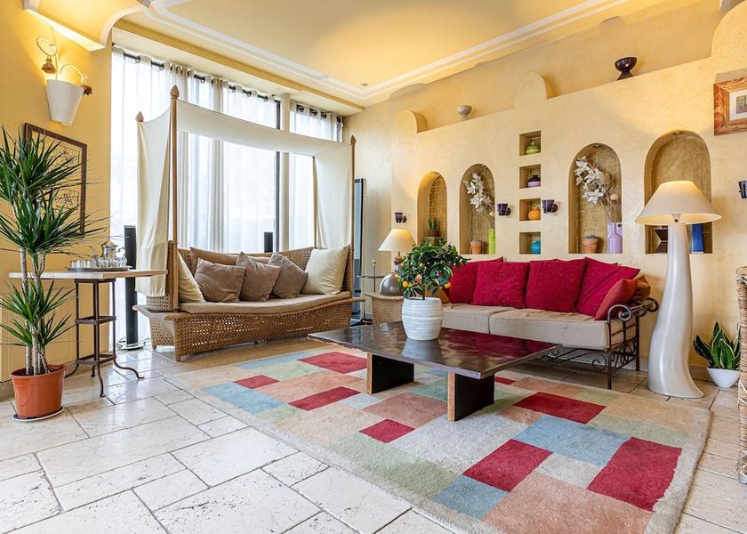 Ile-de-France Paris Lobby