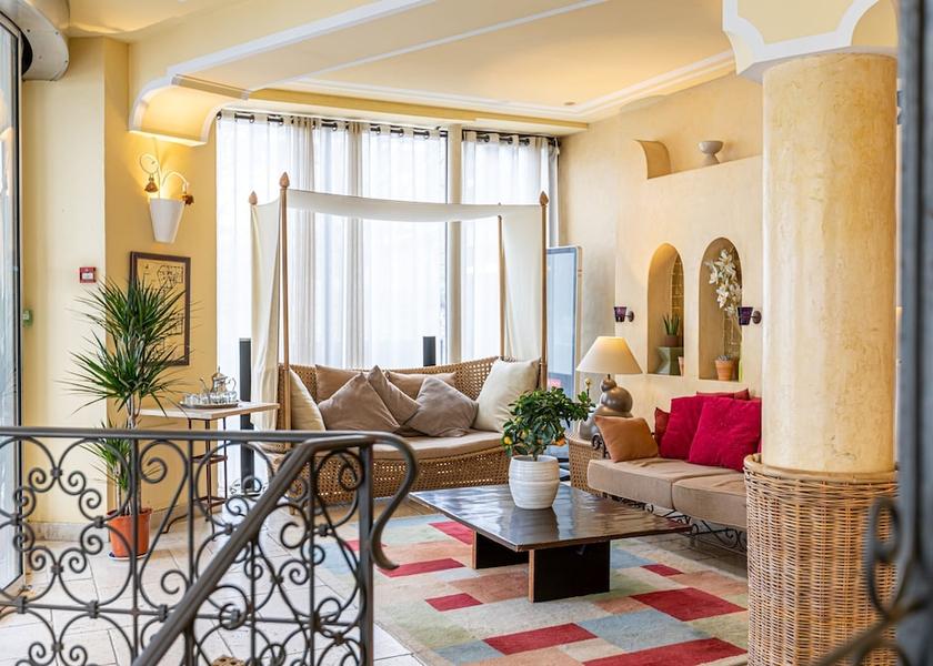 Ile-de-France Paris Lobby