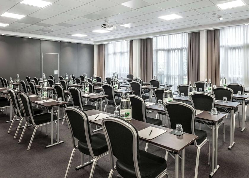 Île-de-France Roissy-en-France Meeting facility